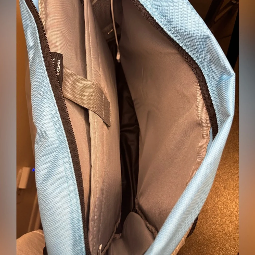 iPack Crossbody Laptop Backpack